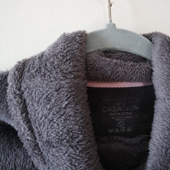 Cozy Gray Longsleeve Turtleneck - Picture 6 of 7